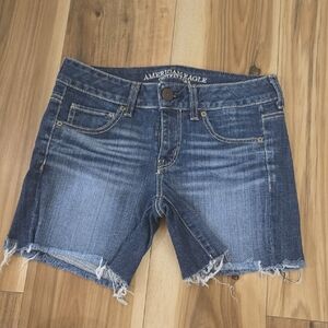 Pre-loved American Eagle Outfitters Blue Denim Shorts Size 4